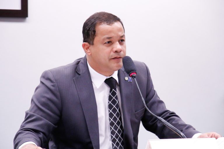 Deputado Pablo aprova projeto que torna crime hediondo o assassinato de crianças