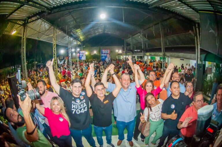 David Almeida declara voto para Hissa Abrahão em mega comício na zona Centro-Oeste