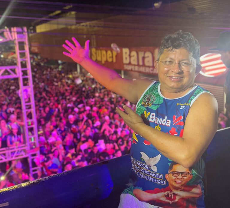 Banda do Gigante comemora seus 21 anos com muito carnaval