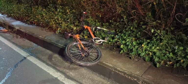 URGENTE: ciclista m0rre esmag4d0 por ‘Amarelinho’ na av. das Flores; imagens f0rtes –