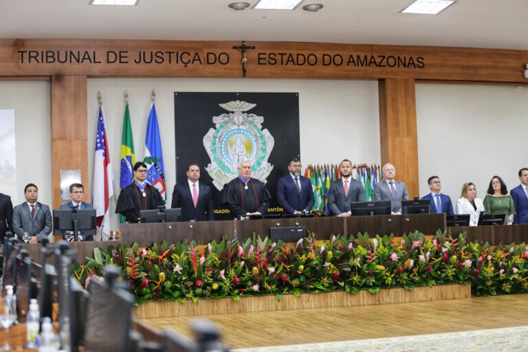 Presidente do TCE-AM participa da posse de Giselle Falcone como juíza titular no TRE-AM