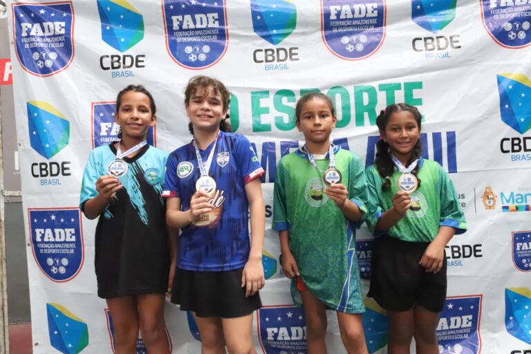Com três ouros, Emilly Carolinne Ferreira brilha no Amazonense de Badminton Escolar 2024
