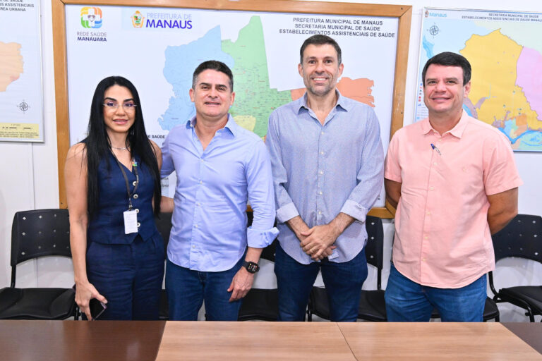 Manaus lidera ranking nacional de cobertura vacinal e recebe reconhecimento do CRP