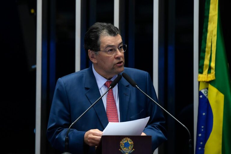 Eduardo Braga consolida influência e é incluído na ‘Elite Parlamentar 2025’ da Arko Advice