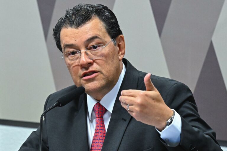 Braga defende punição a grandes sonegadores e diz que projeto é essencial para equilibrar as contas do país