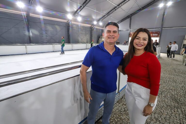 Prefeito David Almeida apresenta pista de patinação no gelo e amplia programação do ‘Um Sonho Mágico de Natal’