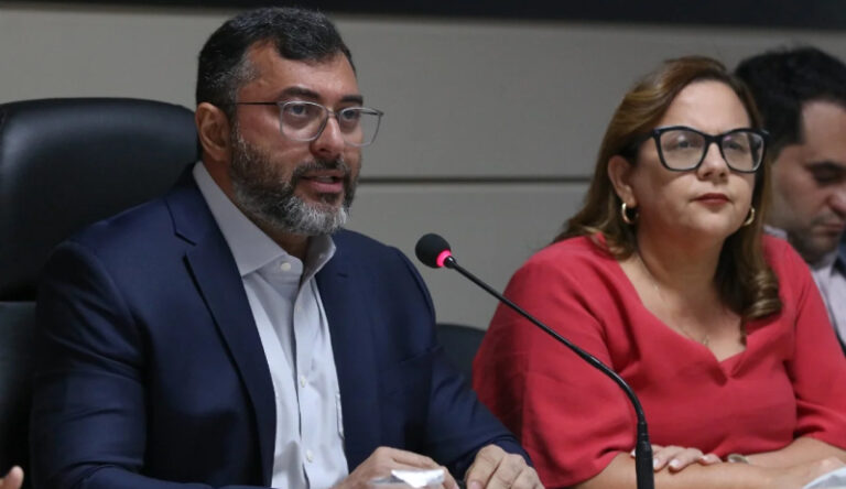 Dinheiro voando: Seduc de Wilson Lima torrar R$ 2,7 milhões em micros a dois meses do fim das aulas