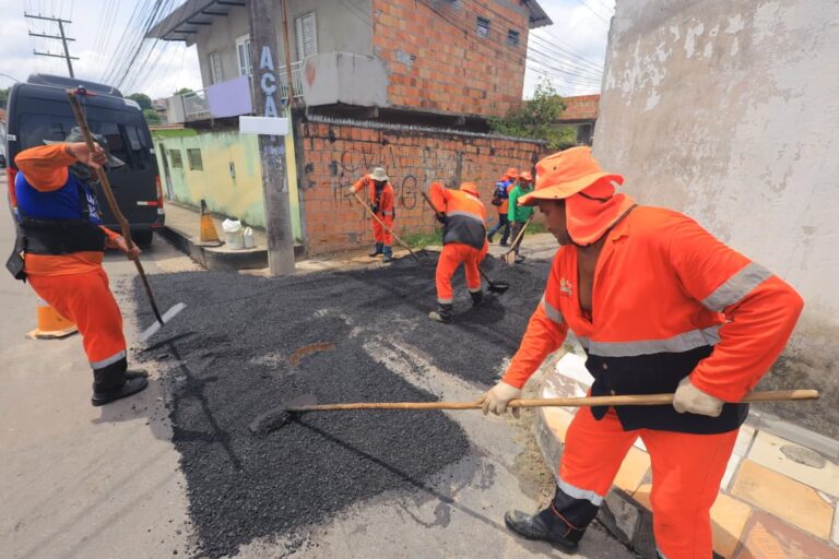 Prefeitura de Manaus realiza manutenção asfáltica do ‘Plano de Verão’ no bairro Cidade Nova