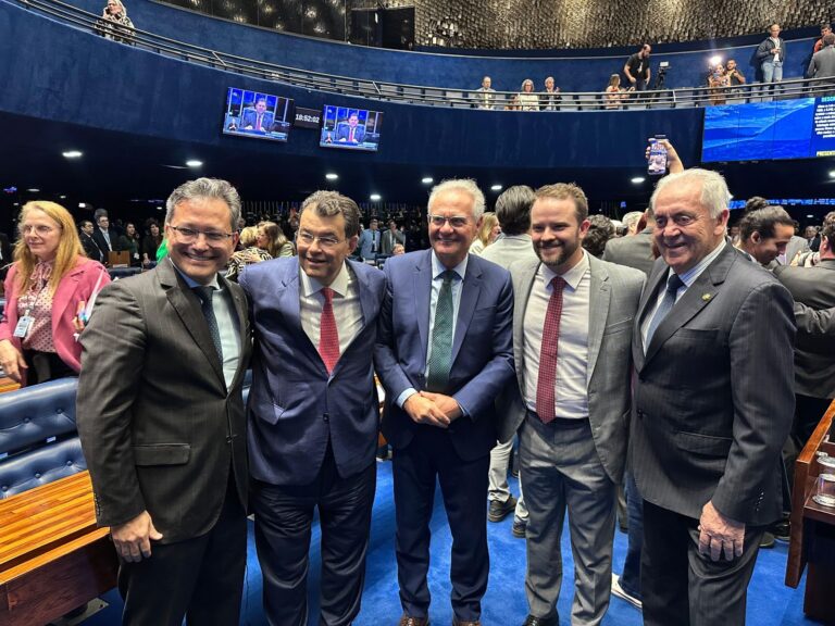 Senado aprova por unanimidade isenção do IR para quem recebe até R$ 5 mil