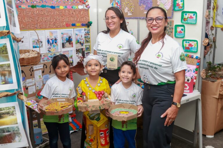 Expocreati 2025 da prefeitura segue com segundo dia de atividades e promove final de feira de ciências