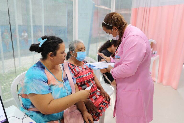 Unidades Móveis de Saúde da Mulher da prefeitura atendem em novos locais nesta terça-feira, 9/12