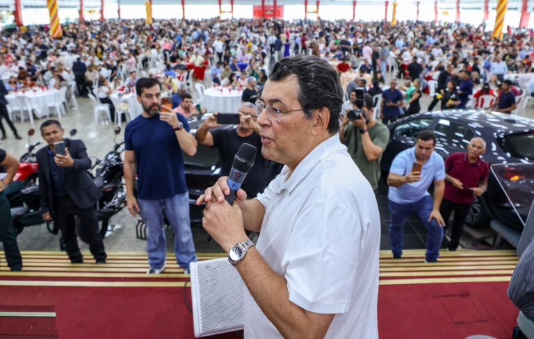Braga participa de evento da Assembleia de Deus e reúne prefeitos e lideranças do interior em Manaus