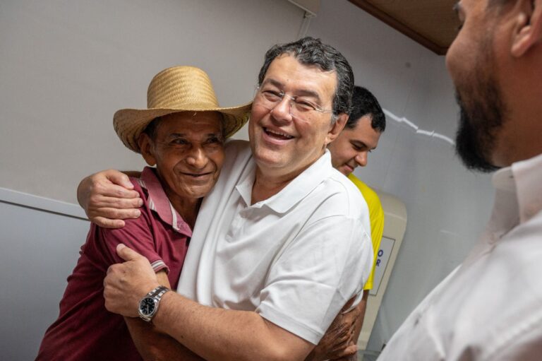 Articulação de Eduardo Braga garante novo prazo a pescadores e evita suspensão de licenças