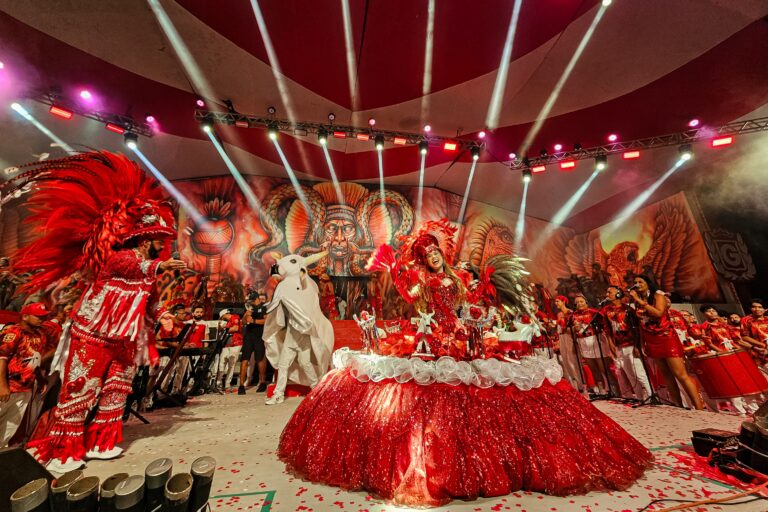 Boi Garantido celebra lançamento do álbum “Parintins: Portal do Encantamento” e anuncia nova sinhazinha