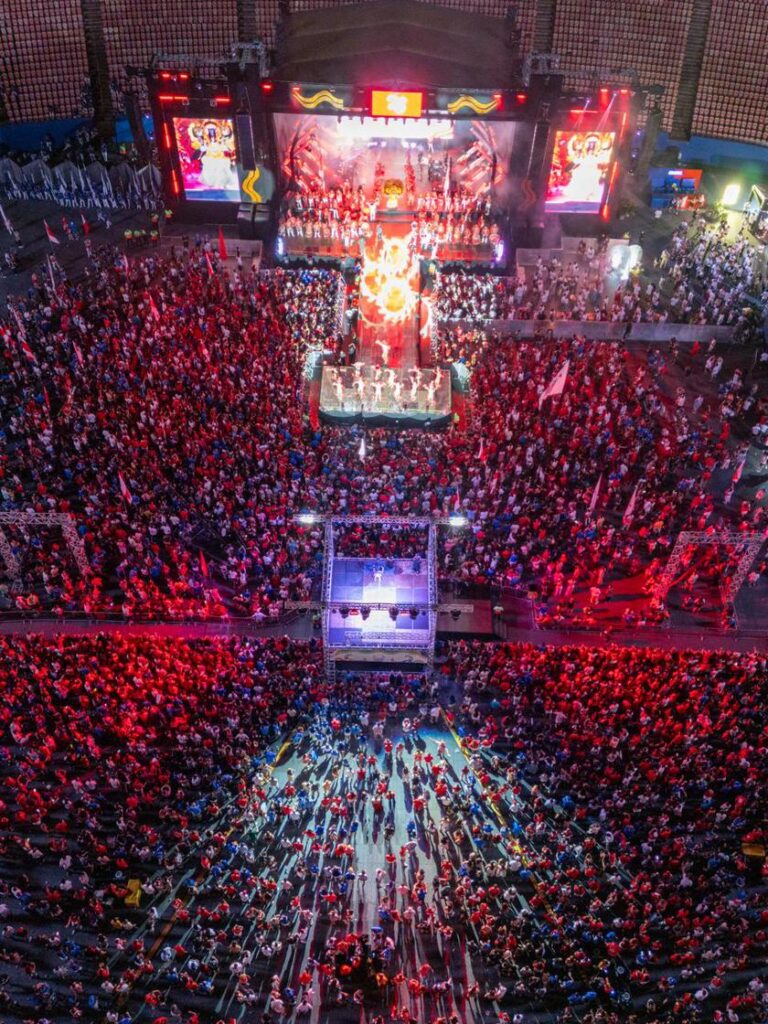Arena Planeta Boi atrai público de todo o Brasil como principal prévia do Festival de Parintins