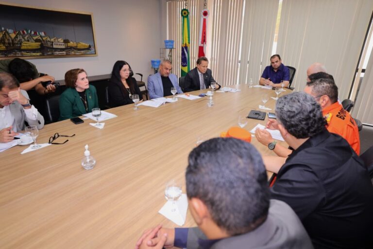 TCE-AM reforça atuação institucional no enfrentamento às queimadas e à estiagem no Amazonas
